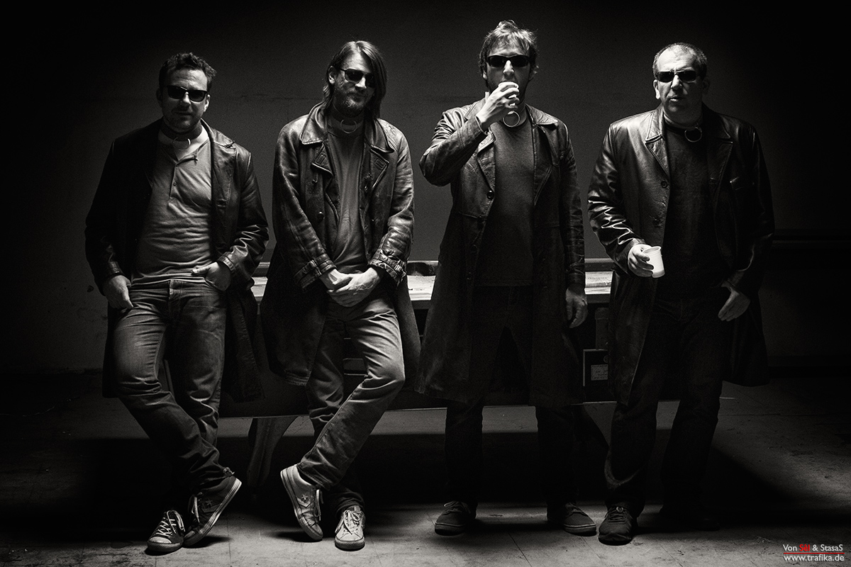 Ballbreakers - Without Voice